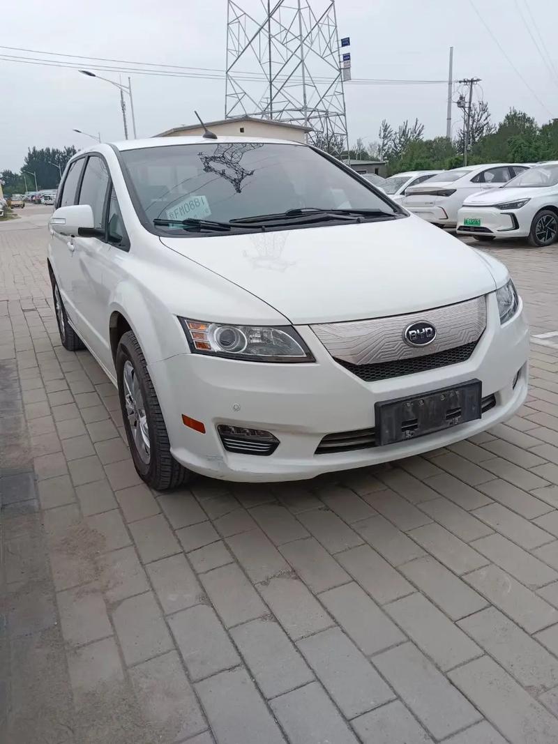 比亚迪e6多少钱一台／比亚迪e62020款