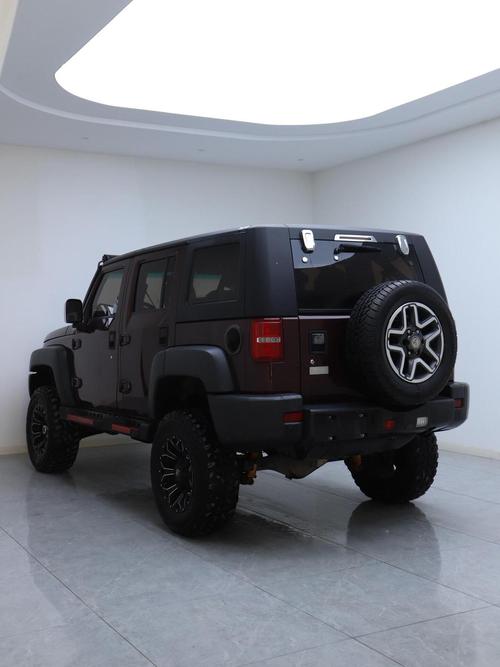 新款北京吉普bj40／新款北京吉普212图片及报价